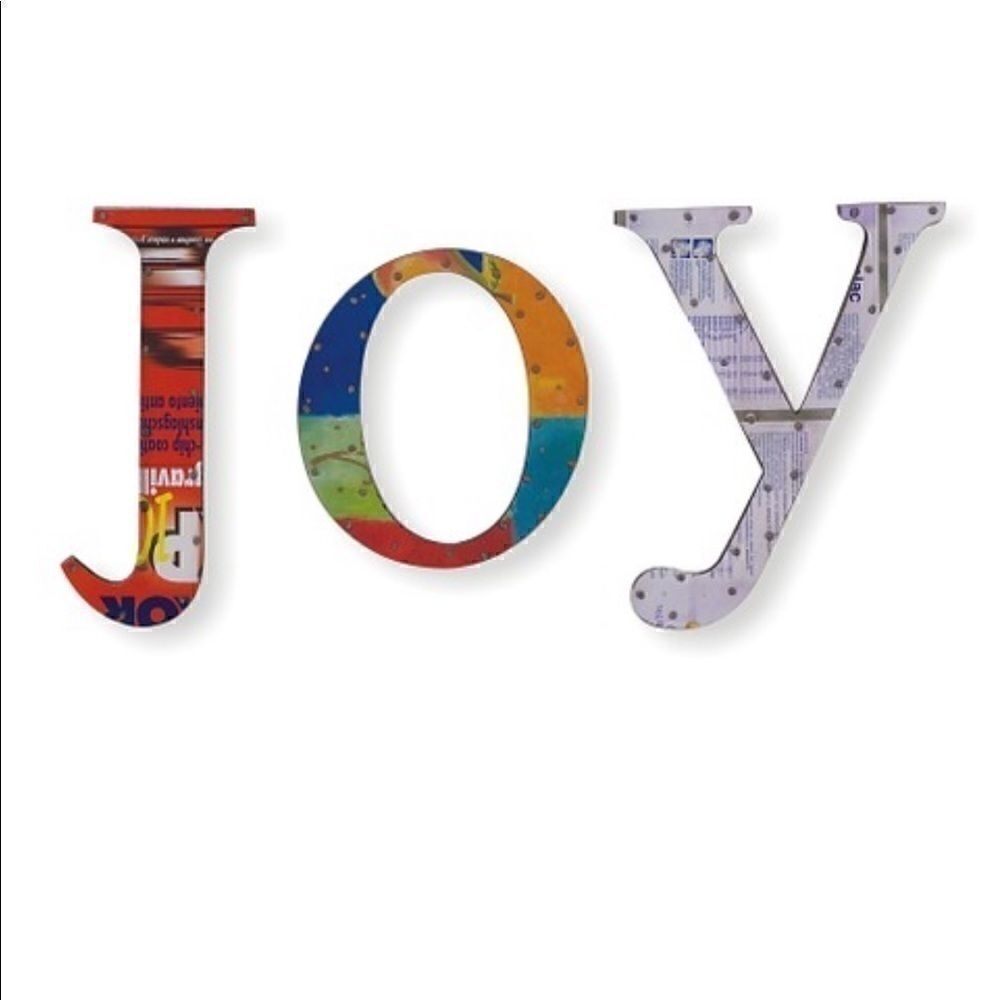𝅺NWT Karma Living recycled tin joy wall decor